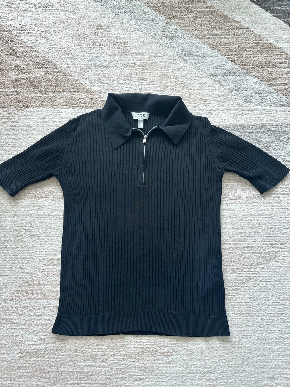 COS Woman’s Silk Blend Black Ribbed Short-Sleeve Zip Polo Size S